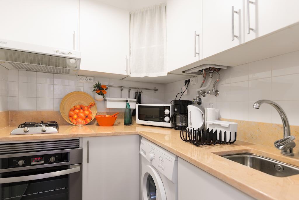 Ferienwohnung Alfama Flats - Beco Dos Ramos Lissabon Zimmer foto